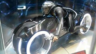 Hot Toys TRON Legacy 16th scale Sam Flynn Collectible Figure with Light Cycle [upl. by Nevin]