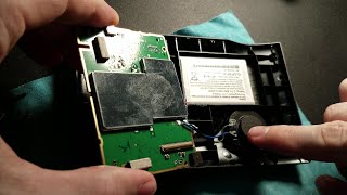 Replacing a battery in a Garmin nuvi [upl. by Nellda]