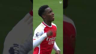 Outrageous Martinelli assist sets up Nketiah goal [upl. by Odlavu]