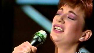 MARIELLA NAVA  Uno Spiraglio Al Cuore Sanremo 1988 [upl. by Dygal867]