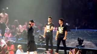 Vanilla Ice makes an appearance at the NKOTB The Package Tour  July 19 2013 [upl. by Onurb]