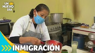 La tamalera de Tijuana que alimenta a migrantes  Un Nuevo Día  Telemundo [upl. by Schenck743]