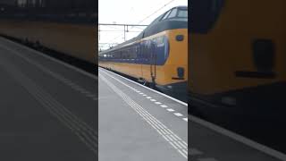 Dubbele ICM vertrekt vanuit station Deventer richting Almelo Hengelo en Enschede [upl. by Wyler]