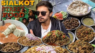 HEAVY THALI NASHTA WITH BEEF CHAMP AND FRESH JALEBIAN  PAKISTANI STREET FOOD IN SIALKOT [upl. by Linzer]