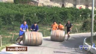 Palio delle Botti 2015  Vittorio Veneto  Spinta della botte [upl. by Elamrej536]