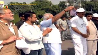 PM Modi flags off Clean India mission walkathon from Rajpath [upl. by Arela]