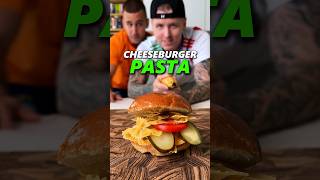 Täta CHEESEBURGER PASTAA sun on pakko testaa😍🚀 ruoka resepti fitbroidit huumori ruokavideo [upl. by Eiboh]