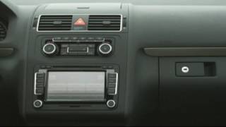 The New 2011 Volkswagen Touran Interior [upl. by Kamila]