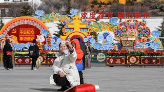 Tibetans celebrate New Year with a horse parade [upl. by Becki]