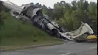 Travis Barker amp DJ AM in Plane Crash MTV NEWSUPDATE [upl. by Kcolttam580]