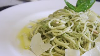 ESPAGUETIS AL PESTO VERDE DE ALBAHACA I RECETAS DE COCINA [upl. by Arni690]