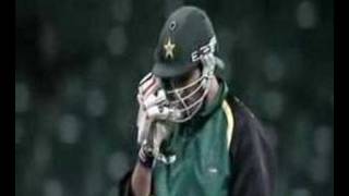 Afridi hitting 8 runs in one ball [upl. by Maurene]